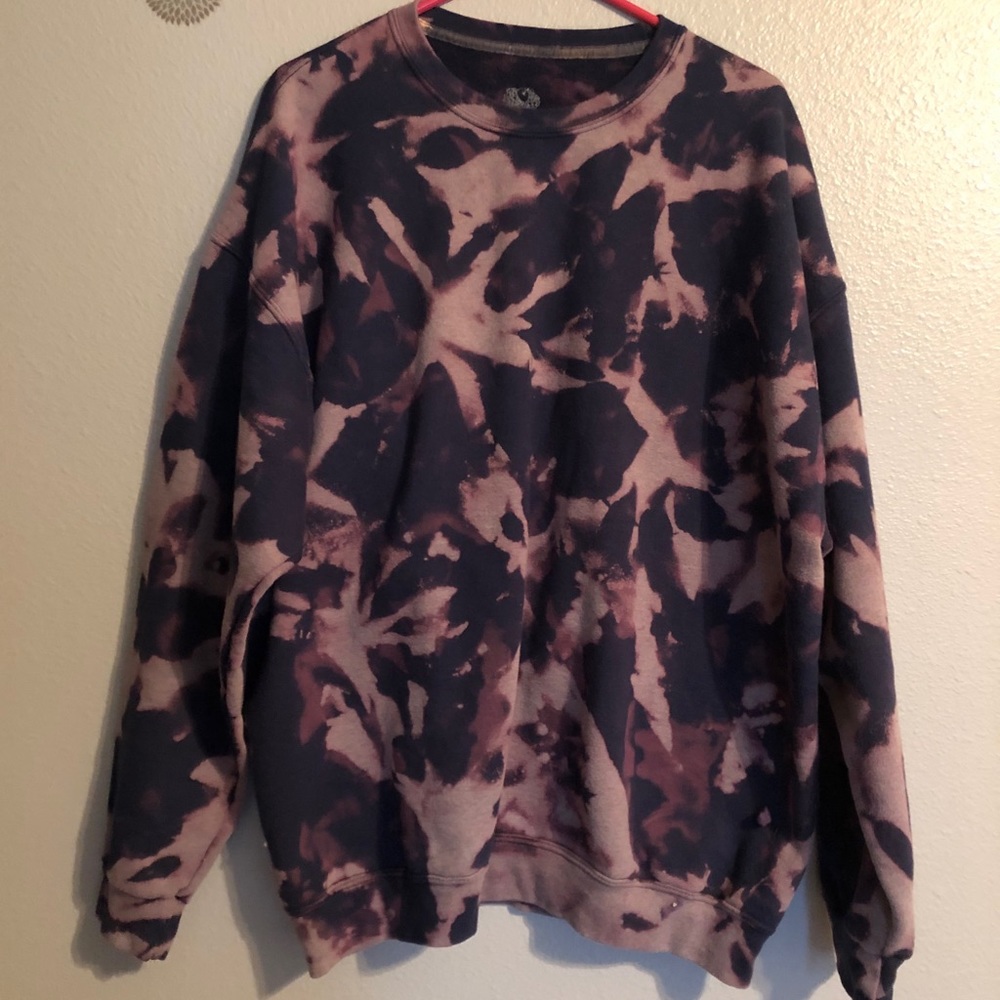 Navy Bleach Dyed Sweatshirt